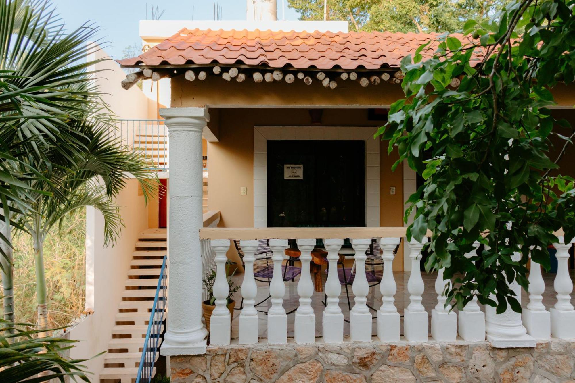 Hostal Tunich Naj & Hotel Valladolid  Bagian luar foto
