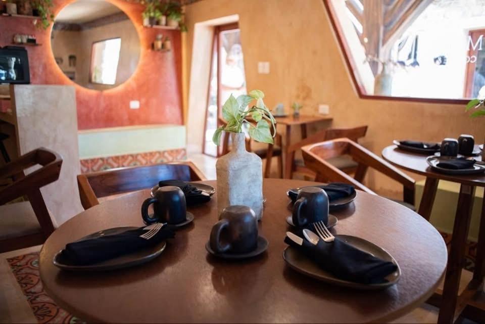 Hostal Tunich Naj & Hotel Valladolid  Bagian luar foto